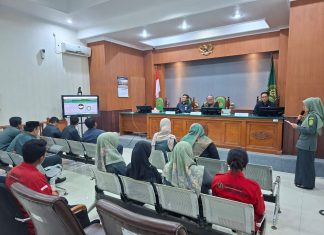 Ketua Pengadilan Tinggi Agama Kalimantan Utara Melaksanakan Pembinaan dan Sosialisasi Peraturan Mahkamah Agung di Pengadilan Agama Tarakan