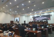 Dr. Yusri, S.Ag., M.H., Hakim Tinggi PTA Kaltara Mewakili Ketua PTA Kaltara Menghadiri Penyerahan Laporan Hasil Pemeriksaan BPK RI atas Laporan Keuangan Pemerintah Daerah yang Diselenggarakan oleh DPRD Provinsi Kalimantan Utara